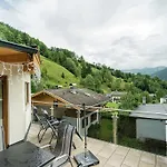 Schmittenbach - Pinzgau Holidays Apartment Zell am See